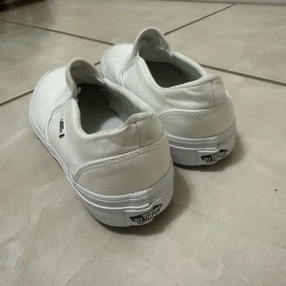 Vans Slip-On Sneakers White Women’s Size 9 - Picture 3 of 5